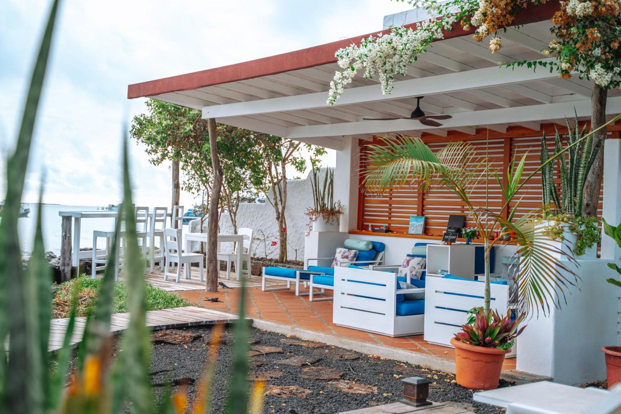 Hotel Cucuve Puerto Ayora  Exterior photo